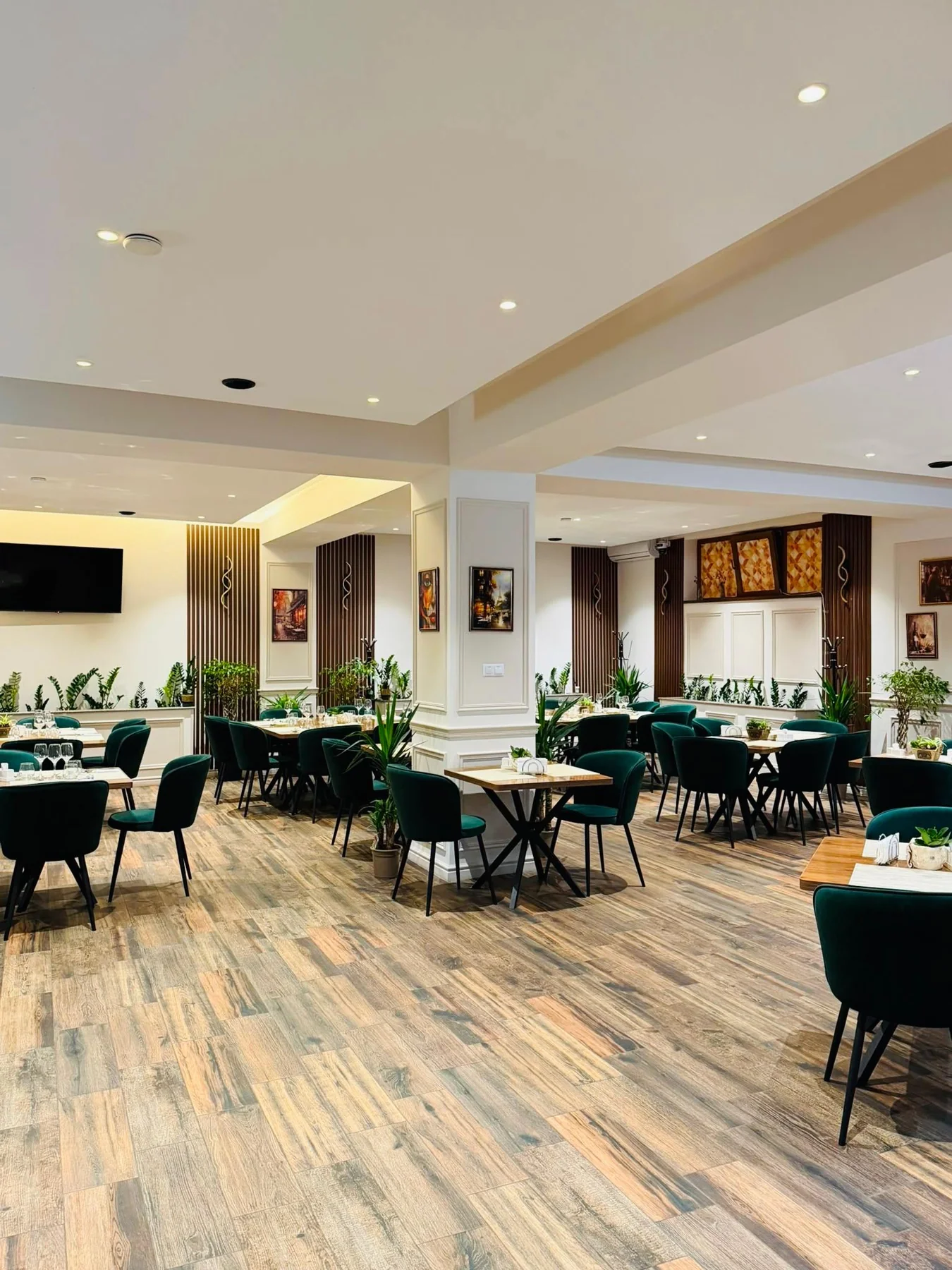 Sala restaurantului